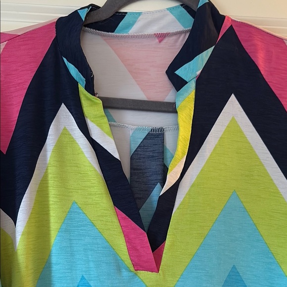 Chevron Patterned Women's Top - Picture 2 of 3